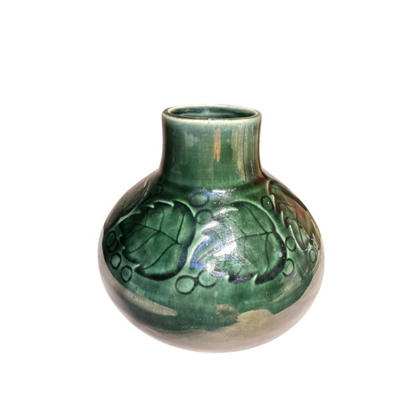 Vintage Green Glazed Pottery Vase with Embossed Leaf and Berry Design - Picture 3 of 7